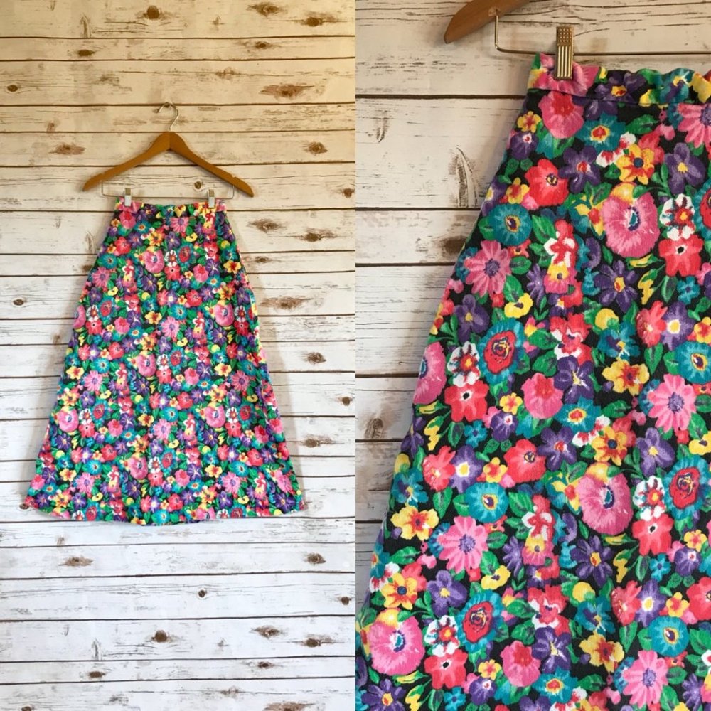 Gorgeous 80's Vintage  Floral Denim Skirt Size 26